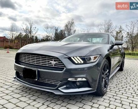 Серый Форд Мустанг, объемом двигателя 2.26 л и пробегом 98 тыс. км за 16700 $, фото 3 на Automoto.ua