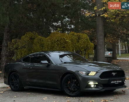 Серый Форд Мустанг, объемом двигателя 2.26 л и пробегом 99 тыс. км за 14999 $, фото 8 на Automoto.ua