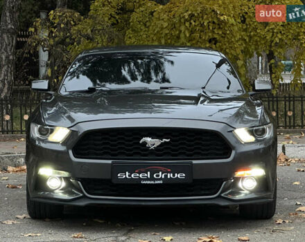 Серый Форд Мустанг, объемом двигателя 2.26 л и пробегом 99 тыс. км за 14999 $, фото 11 на Automoto.ua