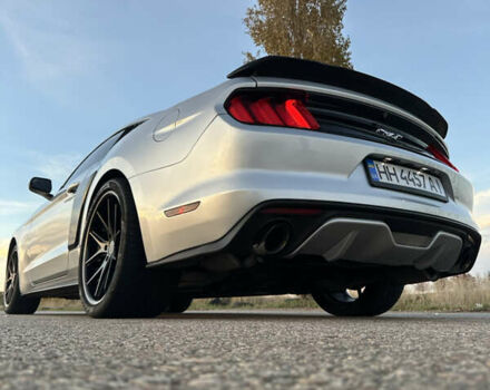 Серый Форд Мустанг, объемом двигателя 2.3 л и пробегом 173 тыс. км за 14500 $, фото 2 на Automoto.ua