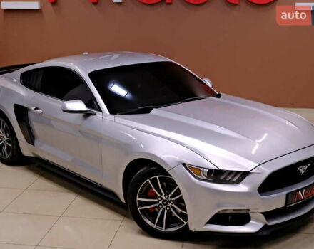 Серый Форд Мустанг, объемом двигателя 2.3 л и пробегом 91 тыс. км за 13900 $, фото 5 на Automoto.ua