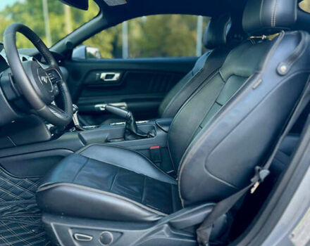 Серый Форд Мустанг, объемом двигателя 2.26 л и пробегом 161 тыс. км за 13599 $, фото 9 на Automoto.ua