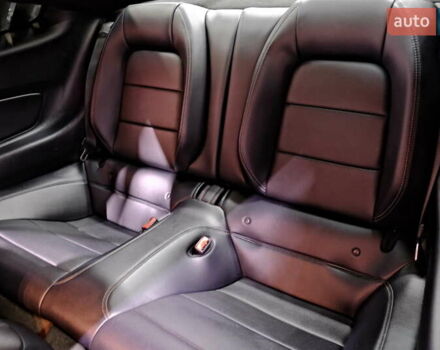 Серый Форд Мустанг, объемом двигателя 2.3 л и пробегом 91 тыс. км за 13900 $, фото 30 на Automoto.ua