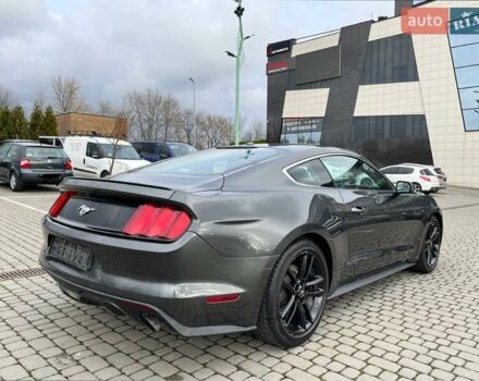 Серый Форд Мустанг, объемом двигателя 2.26 л и пробегом 98 тыс. км за 16700 $, фото 9 на Automoto.ua