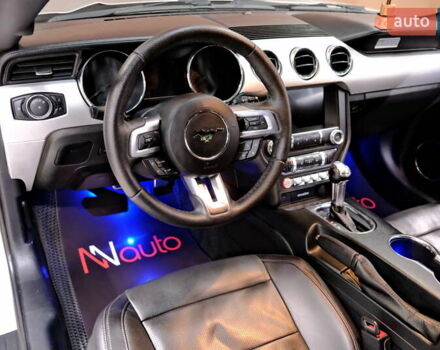 Серый Форд Мустанг, объемом двигателя 2.3 л и пробегом 91 тыс. км за 13900 $, фото 28 на Automoto.ua