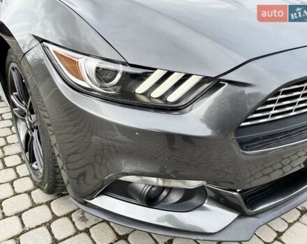 Серый Форд Мустанг, объемом двигателя 2.26 л и пробегом 98 тыс. км за 16700 $, фото 63 на Automoto.ua