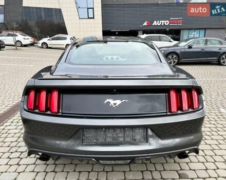 Серый Форд Мустанг, объемом двигателя 2.26 л и пробегом 98 тыс. км за 16700 $, фото 13 на Automoto.ua