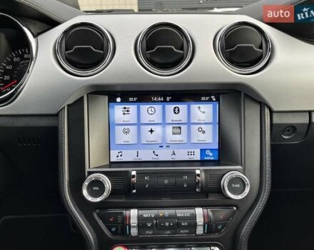 Серый Форд Мустанг, объемом двигателя 2.26 л и пробегом 98 тыс. км за 16700 $, фото 53 на Automoto.ua