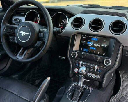 Серый Форд Мустанг, объемом двигателя 2.26 л и пробегом 161 тыс. км за 13599 $, фото 20 на Automoto.ua