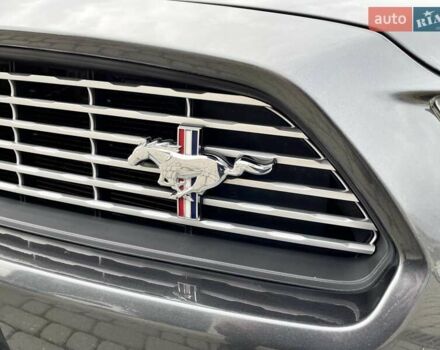 Серый Форд Мустанг, объемом двигателя 2.26 л и пробегом 98 тыс. км за 16700 $, фото 4 на Automoto.ua