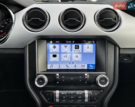 Серый Форд Мустанг, объемом двигателя 2.26 л и пробегом 98 тыс. км за 16700 $, фото 54 на Automoto.ua