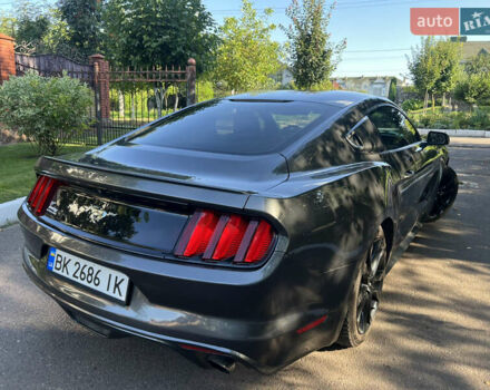Серый Форд Мустанг, объемом двигателя 2.26 л и пробегом 162 тыс. км за 16750 $, фото 9 на Automoto.ua