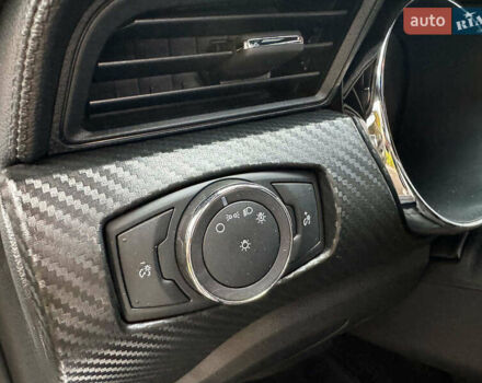 Серый Форд Мустанг, объемом двигателя 3.7 л и пробегом 126 тыс. км за 18440 $, фото 12 на Automoto.ua