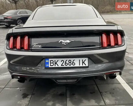 Форд Мустанг 2017 в Ровно на Automoto.ua Серый Форд Мустанг, объемом двигателя 2.26 л и пробегом 162 тыс. км за 19500 $, фото 6 на Automoto.ua