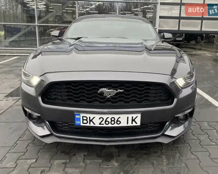 Серый Форд Мустанг, объемом двигателя 2.26 л и пробегом 162 тыс. км за 14999 $, фото 2 на Automoto.ua