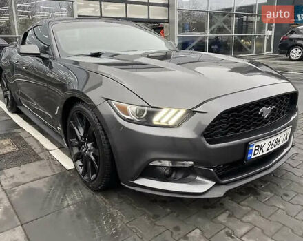 Серый Форд Мустанг, объемом двигателя 2.26 л и пробегом 162 тыс. км за 14999 $, фото 1 на Automoto.ua