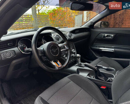 Серый Форд Мустанг, объемом двигателя 3.7 л и пробегом 126 тыс. км за 18440 $, фото 11 на Automoto.ua