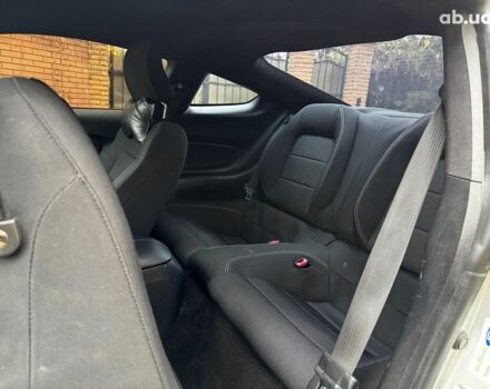 Серый Форд Мустанг, объемом двигателя 3.7 л и пробегом 126 тыс. км за 18440 $, фото 23 на Automoto.ua