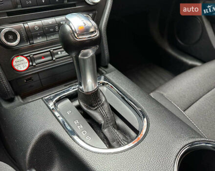 Серый Форд Мустанг, объемом двигателя 3.7 л и пробегом 126 тыс. км за 18440 $, фото 20 на Automoto.ua