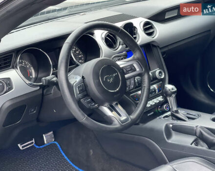 Серый Форд Мустанг, объемом двигателя 2.26 л и пробегом 80 тыс. км за 17500 $, фото 16 на Automoto.ua