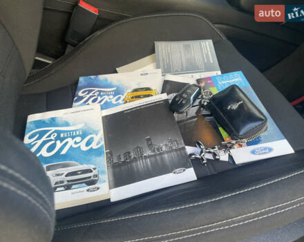 Серый Форд Мустанг, объемом двигателя 2.26 л и пробегом 162 тыс. км за 14999 $, фото 17 на Automoto.ua