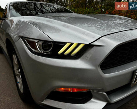 Серый Форд Мустанг, объемом двигателя 3.7 л и пробегом 126 тыс. км за 18440 $, фото 1 на Automoto.ua
