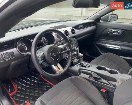 Серый Форд Мустанг, объемом двигателя 2.26 л и пробегом 162 тыс. км за 14999 $, фото 16 на Automoto.ua