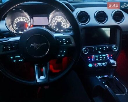 Серый Форд Мустанг, объемом двигателя 2.3 л и пробегом 68 тыс. км за 17500 $, фото 30 на Automoto.ua