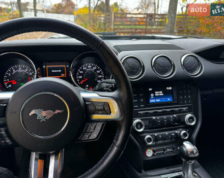 Серый Форд Мустанг, объемом двигателя 3.7 л и пробегом 126 тыс. км за 18440 $, фото 21 на Automoto.ua