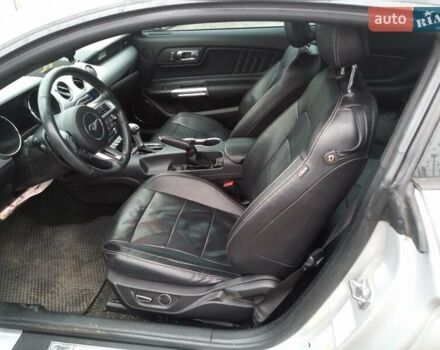 Сірий Форд Мустанг, об'ємом двигуна 2.26 л та пробігом 138 тис. км за 10600 $, фото 6 на Automoto.ua