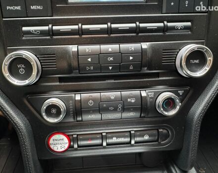 Серый Форд Мустанг, объемом двигателя 3.7 л и пробегом 126 тыс. км за 18440 $, фото 18 на Automoto.ua