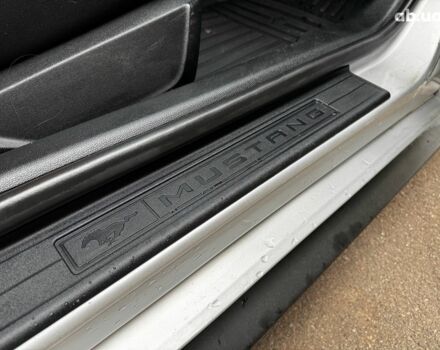 Серый Форд Мустанг, объемом двигателя 3.7 л и пробегом 126 тыс. км за 18440 $, фото 28 на Automoto.ua