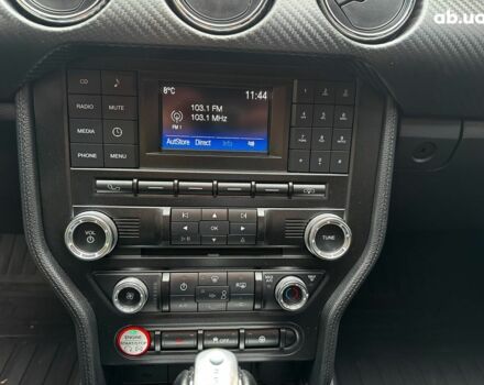 Серый Форд Мустанг, объемом двигателя 3.7 л и пробегом 126 тыс. км за 18440 $, фото 16 на Automoto.ua