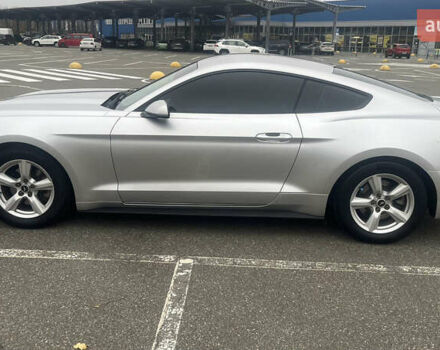 Сірий Форд Мустанг, об'ємом двигуна 3.72 л та пробігом 125 тис. км за 18500 $, фото 2 на Automoto.ua