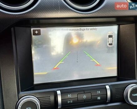 Серый Форд Мустанг, объемом двигателя 2.26 л и пробегом 107 тыс. км за 18000 $, фото 13 на Automoto.ua