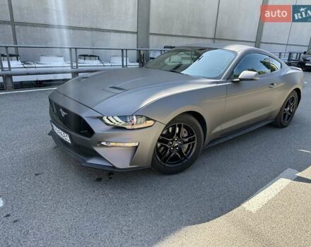 Серый Форд Мустанг, объемом двигателя 4.95 л и пробегом 67 тыс. км за 27600 $, фото 1 на Automoto.ua