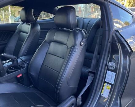 Серый Форд Мустанг, объемом двигателя 2.26 л и пробегом 27 тыс. км за 19100 $, фото 19 на Automoto.ua