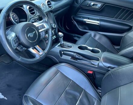 Серый Форд Мустанг, объемом двигателя 5 л и пробегом 39 тыс. км за 16500 $, фото 8 на Automoto.ua