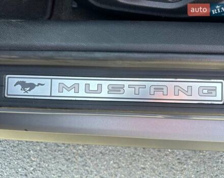 Серый Форд Мустанг, объемом двигателя 4.95 л и пробегом 67 тыс. км за 27600 $, фото 26 на Automoto.ua