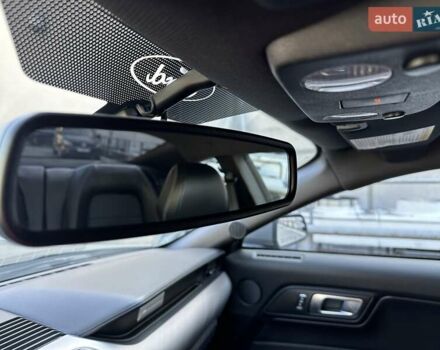 Серый Форд Мустанг, объемом двигателя 4.95 л и пробегом 67 тыс. км за 27600 $, фото 29 на Automoto.ua