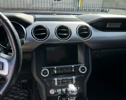 Сірий Форд Мустанг, об'ємом двигуна 2.26 л та пробігом 70 тис. км за 20500 $, фото 9 на Automoto.ua