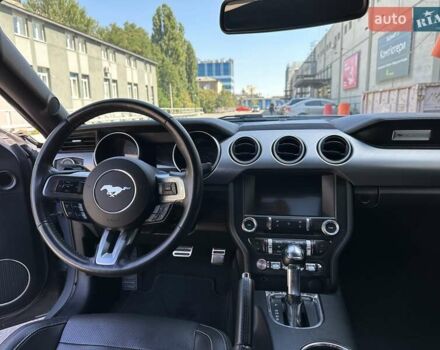 Серый Форд Мустанг, объемом двигателя 4.95 л и пробегом 67 тыс. км за 27600 $, фото 13 на Automoto.ua