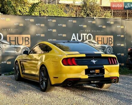 Серый Форд Мустанг, объемом двигателя 2.26 л и пробегом 107 тыс. км за 18000 $, фото 3 на Automoto.ua