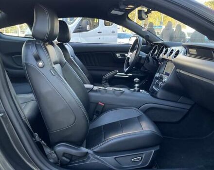 Серый Форд Мустанг, объемом двигателя 2.26 л и пробегом 27 тыс. км за 19100 $, фото 23 на Automoto.ua