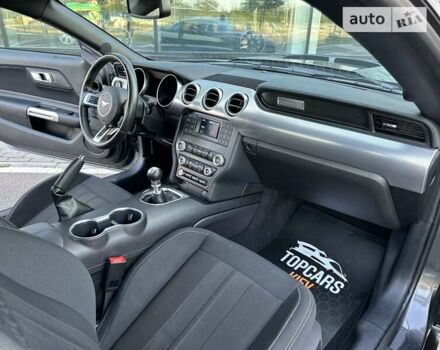 Серый Форд Мустанг, объемом двигателя 5 л и пробегом 10 тыс. км за 35700 $, фото 34 на Automoto.ua