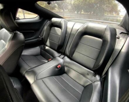 Серый Форд Мустанг, объемом двигателя 5 л и пробегом 44 тыс. км за 12500 $, фото 9 на Automoto.ua