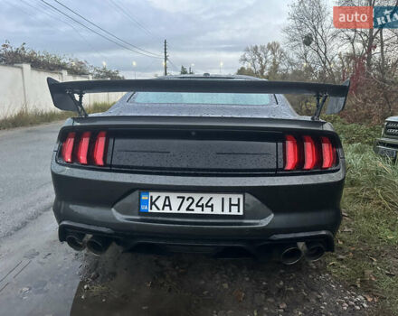 Сірий Форд Мустанг, об'ємом двигуна 4.95 л та пробігом 45 тис. км за 32000 $, фото 2 на Automoto.ua