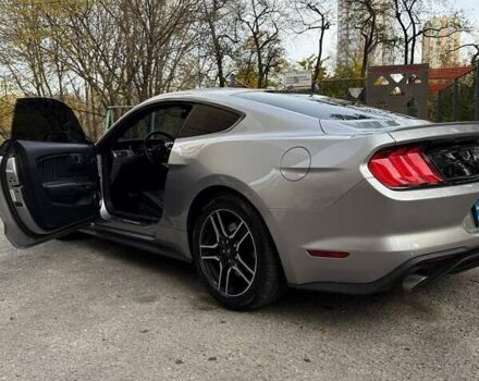 Серый Форд Мустанг, объемом двигателя 2.26 л и пробегом 85 тыс. км за 21500 $, фото 38 на Automoto.ua