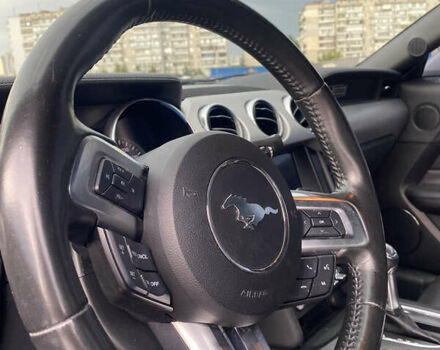 Серый Форд Мустанг, объемом двигателя 2.26 л и пробегом 85 тыс. км за 21900 $, фото 12 на Automoto.ua