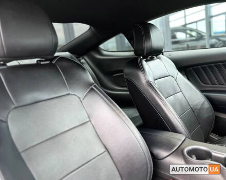 Серый Форд Мустанг, объемом двигателя 2.3 л и пробегом 91 тыс. км за 22400 $, фото 23 на Automoto.ua